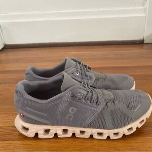 On Cloud 5 Gray women’s Athletic Shoes
